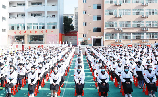 开学典礼|春风十里 不如成新技的开学典礼！