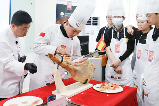 大师进校园|西餐大厨进校园，“火腿”抢先吃