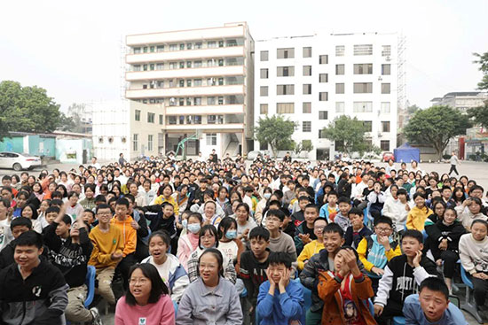 技能进校园 | 成都新东方劳技课堂走进乐山马踏初级中学